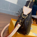Louis Vuitton Pochette Accessoires 40712S Brown